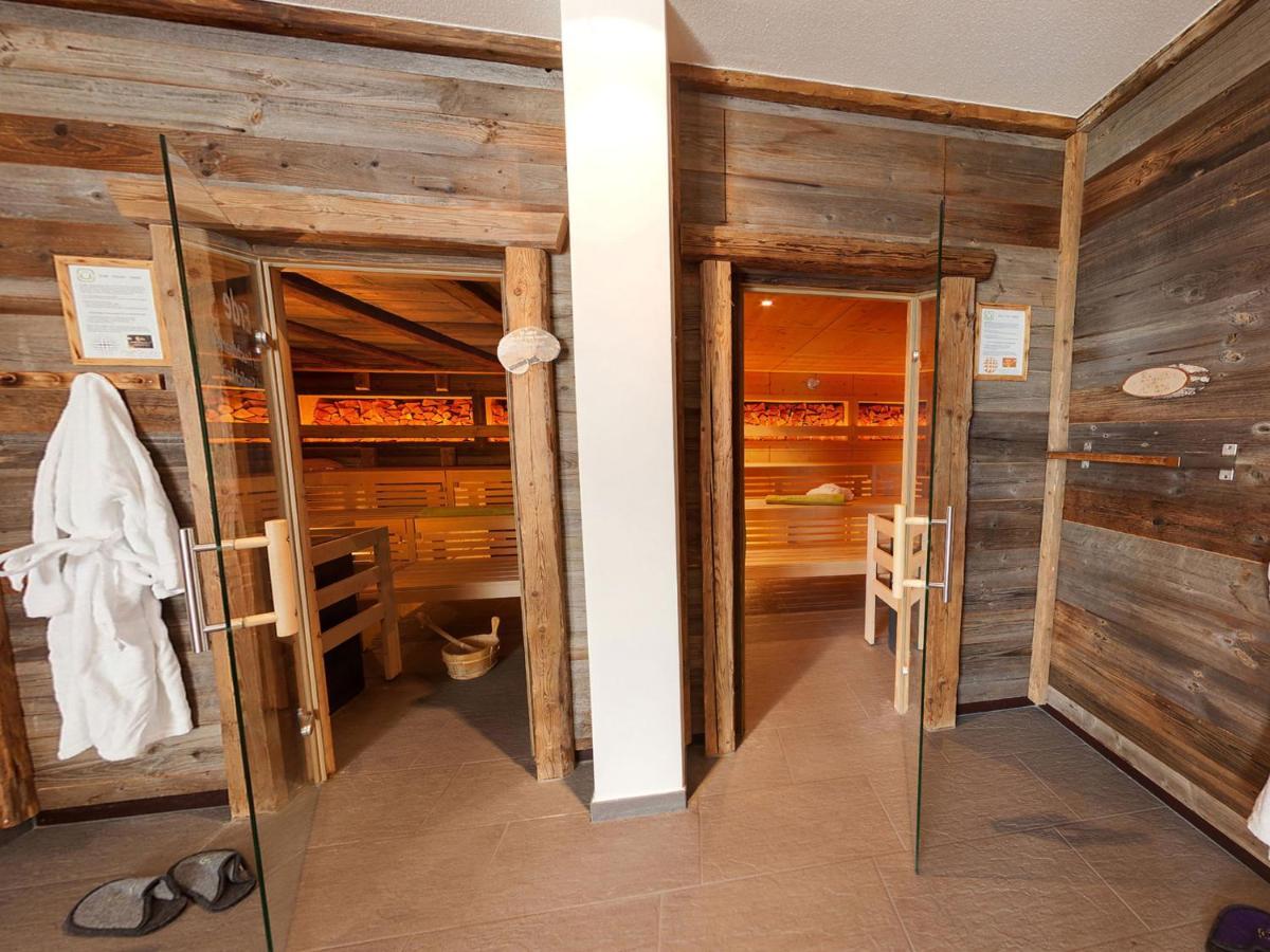 Natuerlich Hotel Mit Charakter Fiss Exteriör bild