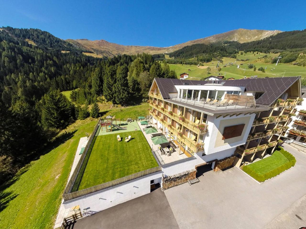 Natuerlich Hotel Mit Charakter Fiss Exteriör bild