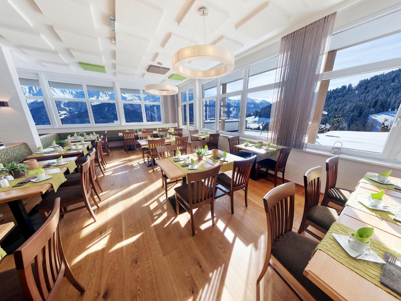 Natuerlich Hotel Mit Charakter Fiss Exteriör bild